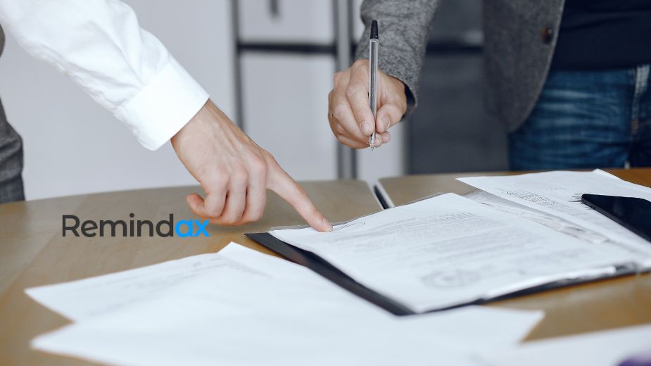 How Contract Reminders Help You Stay Legally Compliant